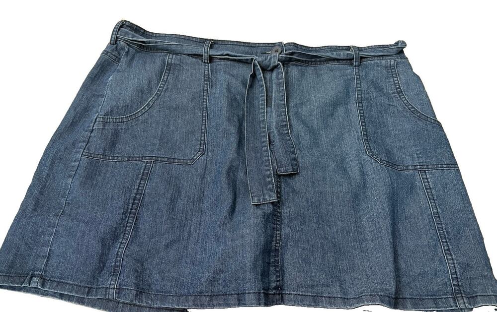 White Stag Womens Denim Skort Blue Stretch Cotton Blend Size 18 W/Belt Jean